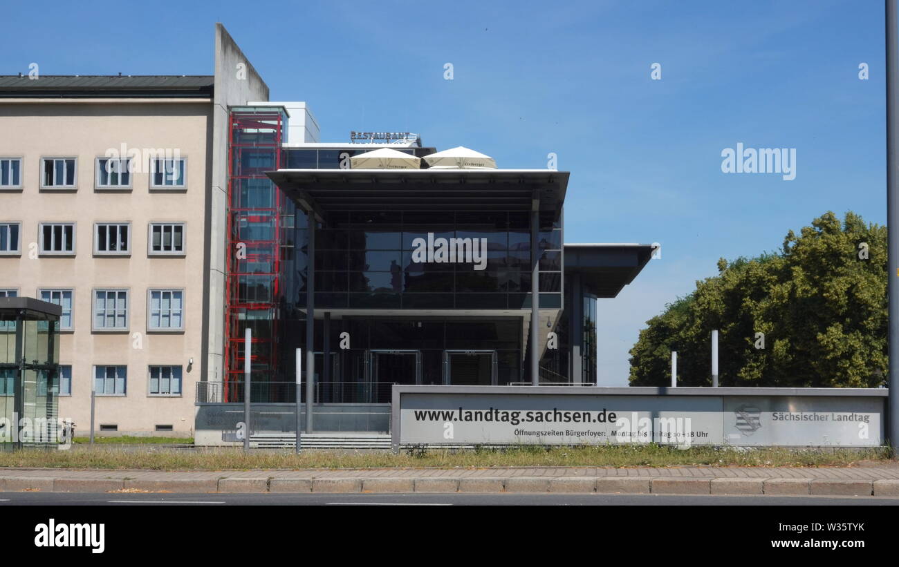 El edificio del Parlamento del Gobierno del Estado de Sajonia, en alemán conocido como "Landtag ächsischer' o 'Landtag Sachsen" Foto de stock