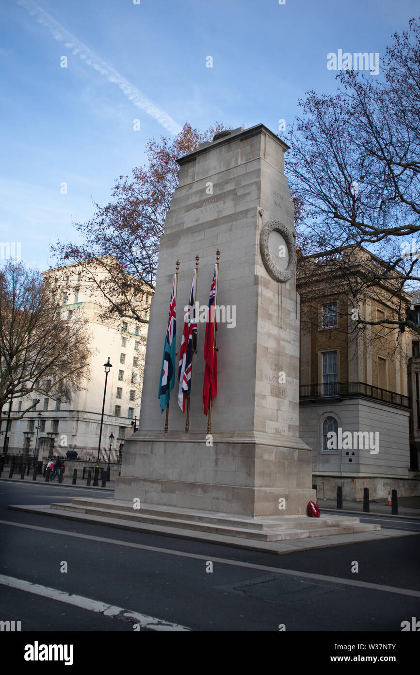 El cenotafio de Whitehall, Westminster Londres, un memorial de guerra hecha de piedra de Portland es una tumba esculpida en el pecho (la tumba vacía) Foto de stock