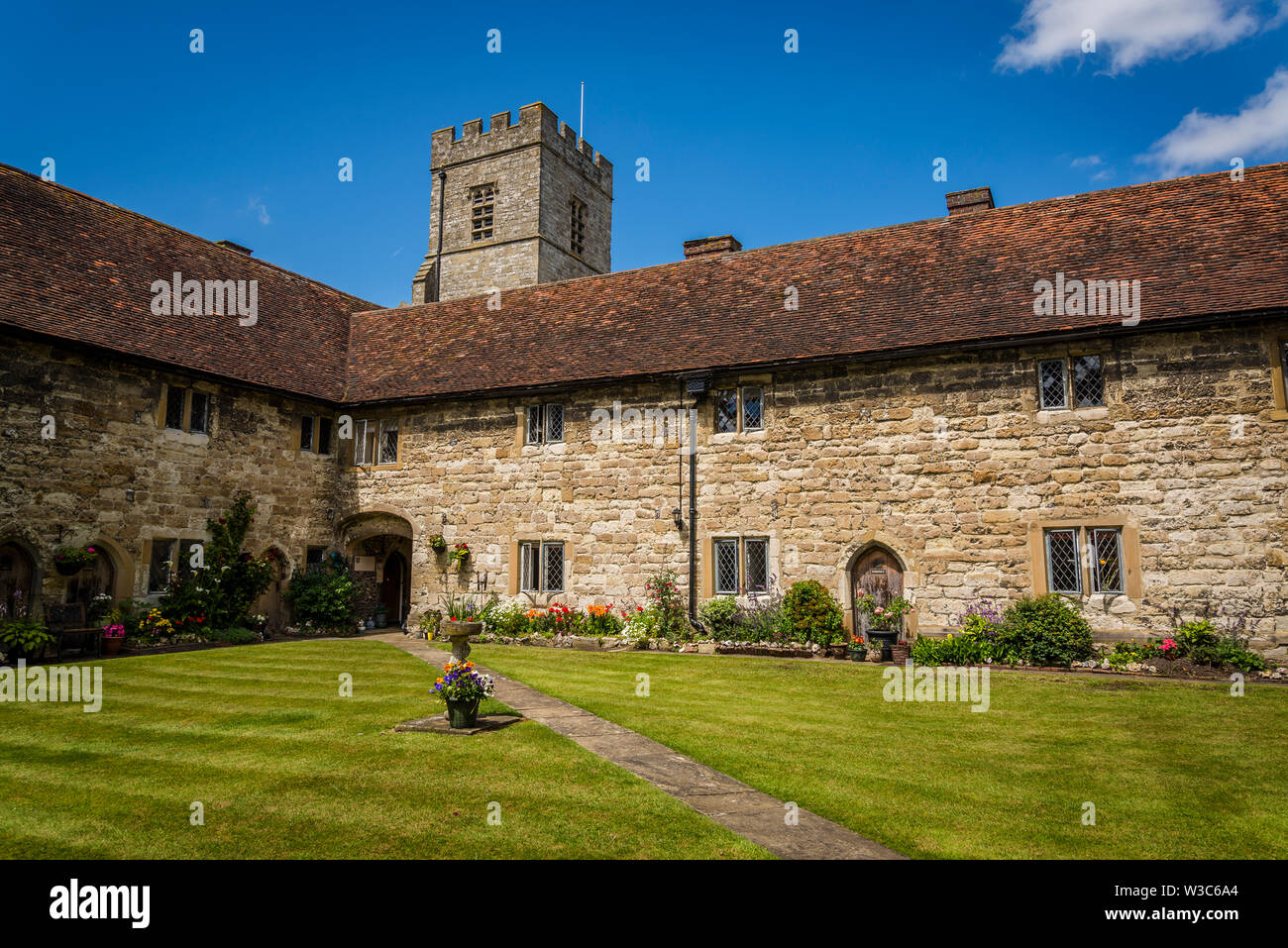 El nuevo Colegio de Cobham, un hogar para sacerdotes seculares, y ahora