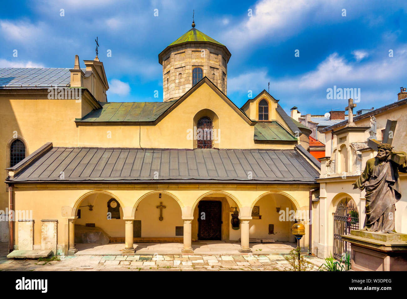 Catedral armenia de la Asunción de María, Lviv, Ucrania Foto de stock