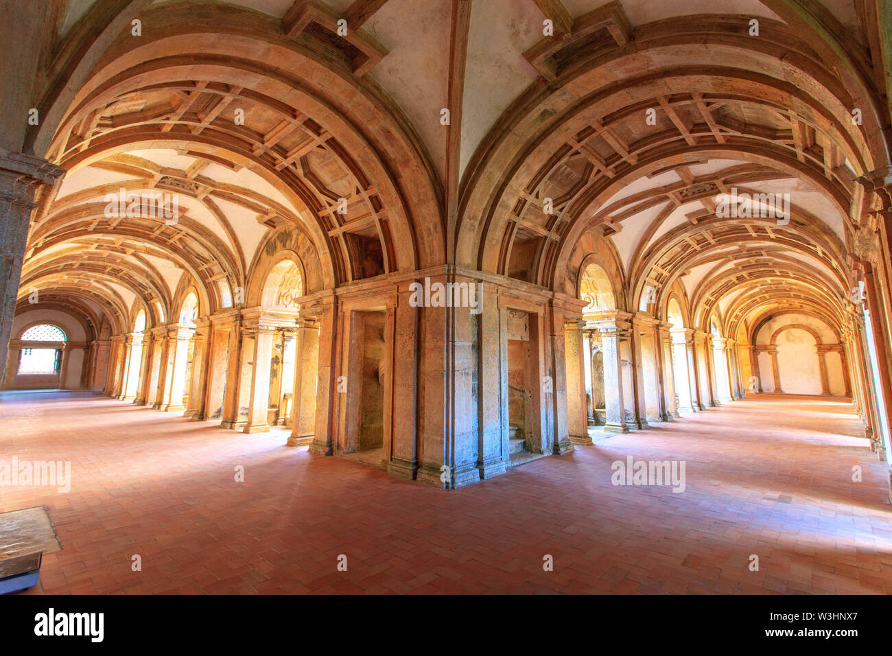 Galerías de claustro (Convento de Cristo en tomar) Foto de stock