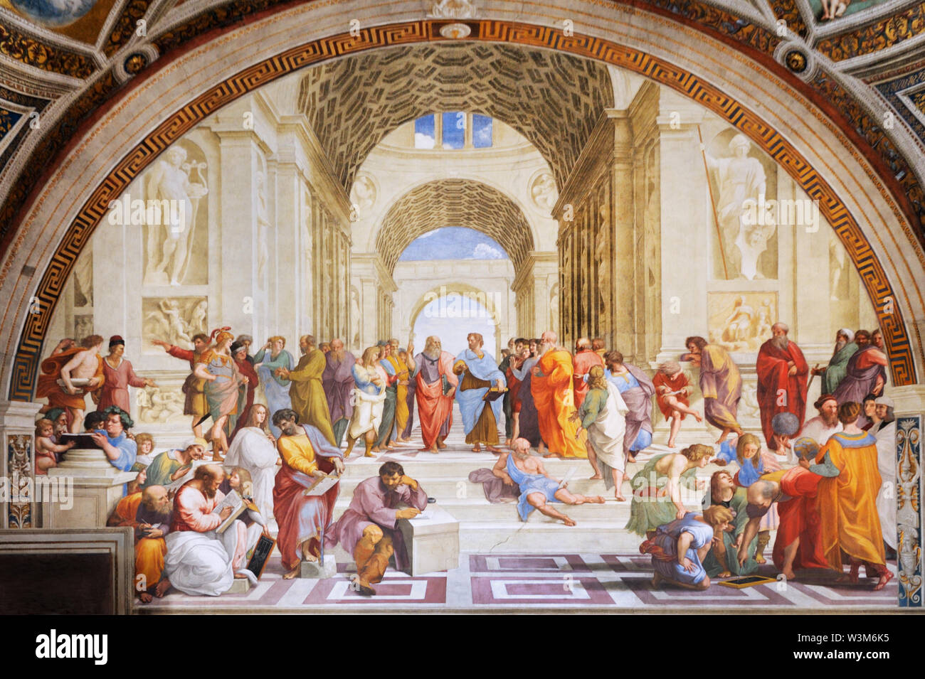 La escuela de Atenas, de Rafael, los Museos del Vaticano, Ciudad del Vaticano Foto de stock