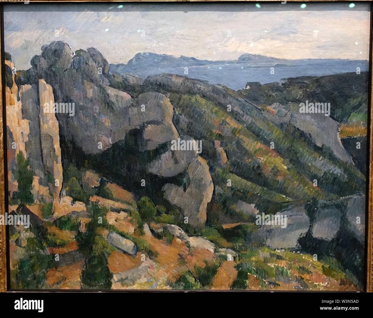 Los acantilados de l'Estaque de Paul Cezanne, 1882-1885, óleo sobre lienzo Foto de stock