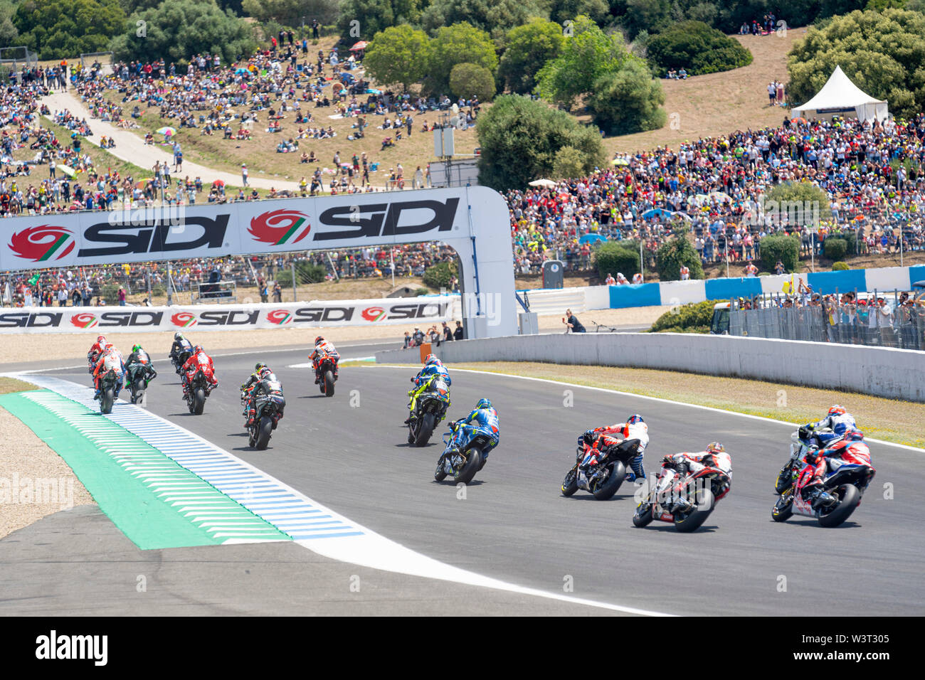 Inicio de la carrera de Moto GP Jerez de la Frontera, España 2019. Cuarta  parada de la competencia Fotografía de stock - Alamy