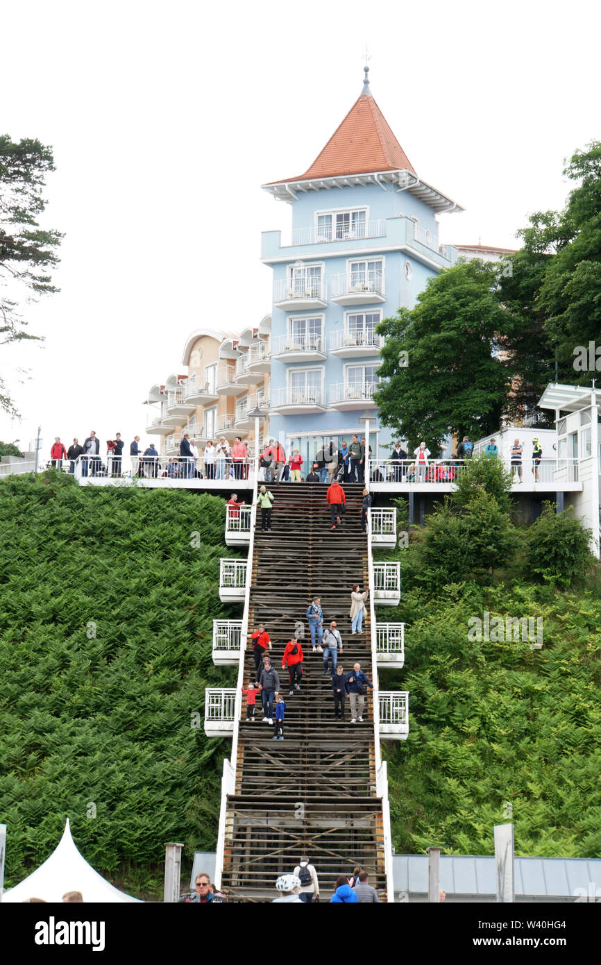 Himmelsleiter genannte Treppe zur Seeebrücke von Sellin, Rügen, Mecklemburgo-Pomerania Occidental, Deutschland Foto de stock