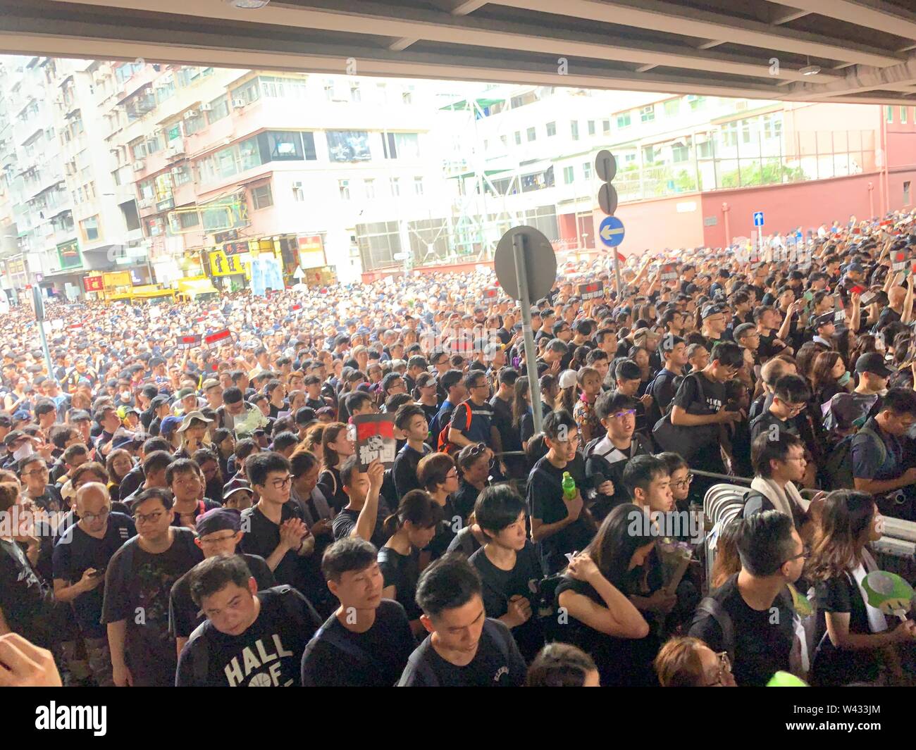 Hong Kong - 16 Junio 2019: 2 millones de manifestantes se destacan a oponerse a un polémico proyecto de ley de extradición que puede incluir china. Desde el 09 de junio, el pueblo de Hong Kong mantenga a la protesta contra la ley de extradición. Foto de stock