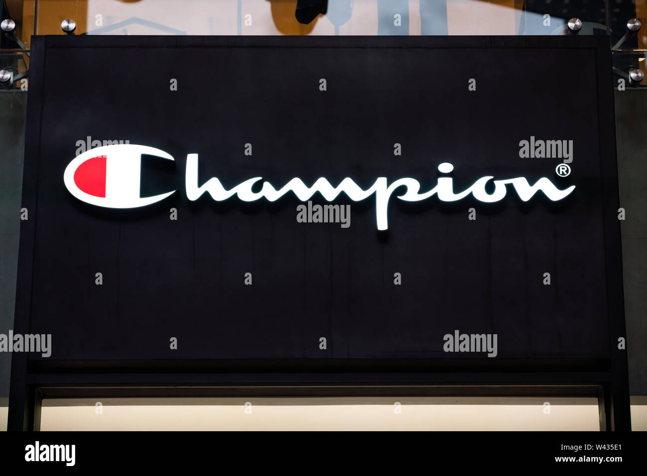 Champions logo ropa new arrivals