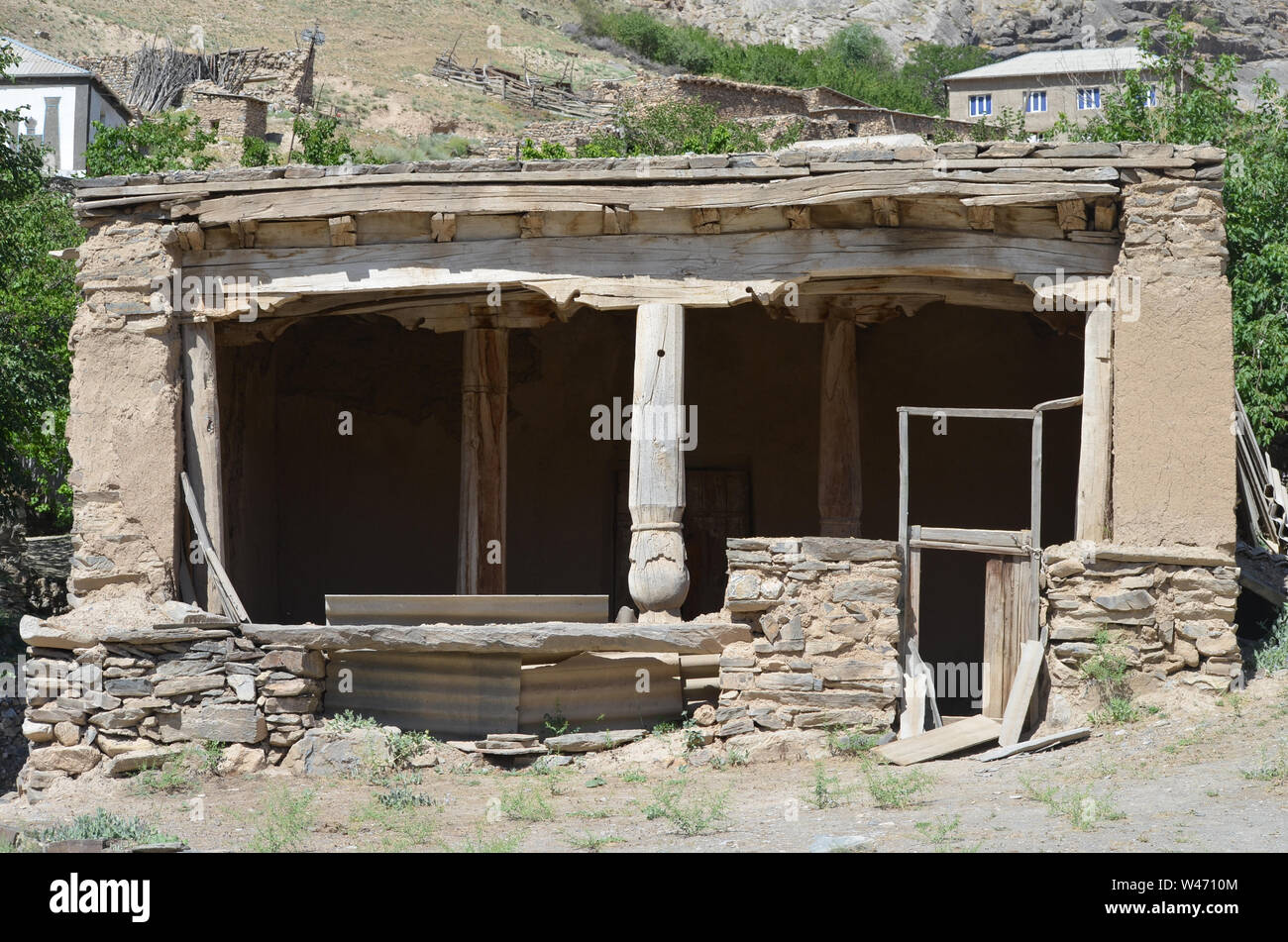 La arquitectura tradicional de las aldeas de montaña de Nuratau Ridge, Central de Uzbekistán Foto de stock