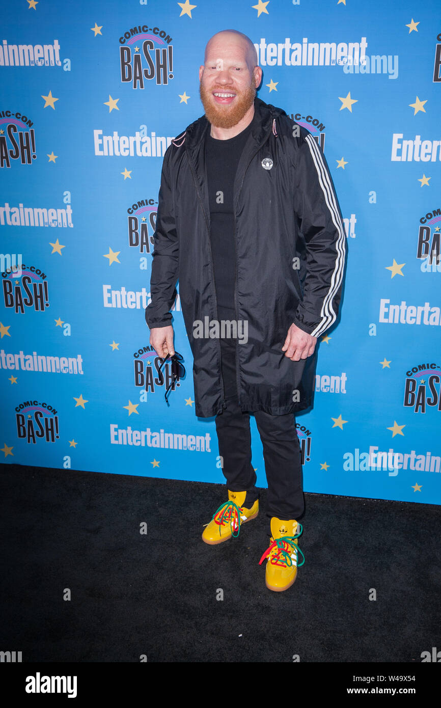 San Diego Estados Unidos Julio 19 Krondon Atiende El Anual De San Diego Comic Con Bash En Flotar En El Hard Rock Hotel El De Julio De 19 Credito Tony Forte Media
