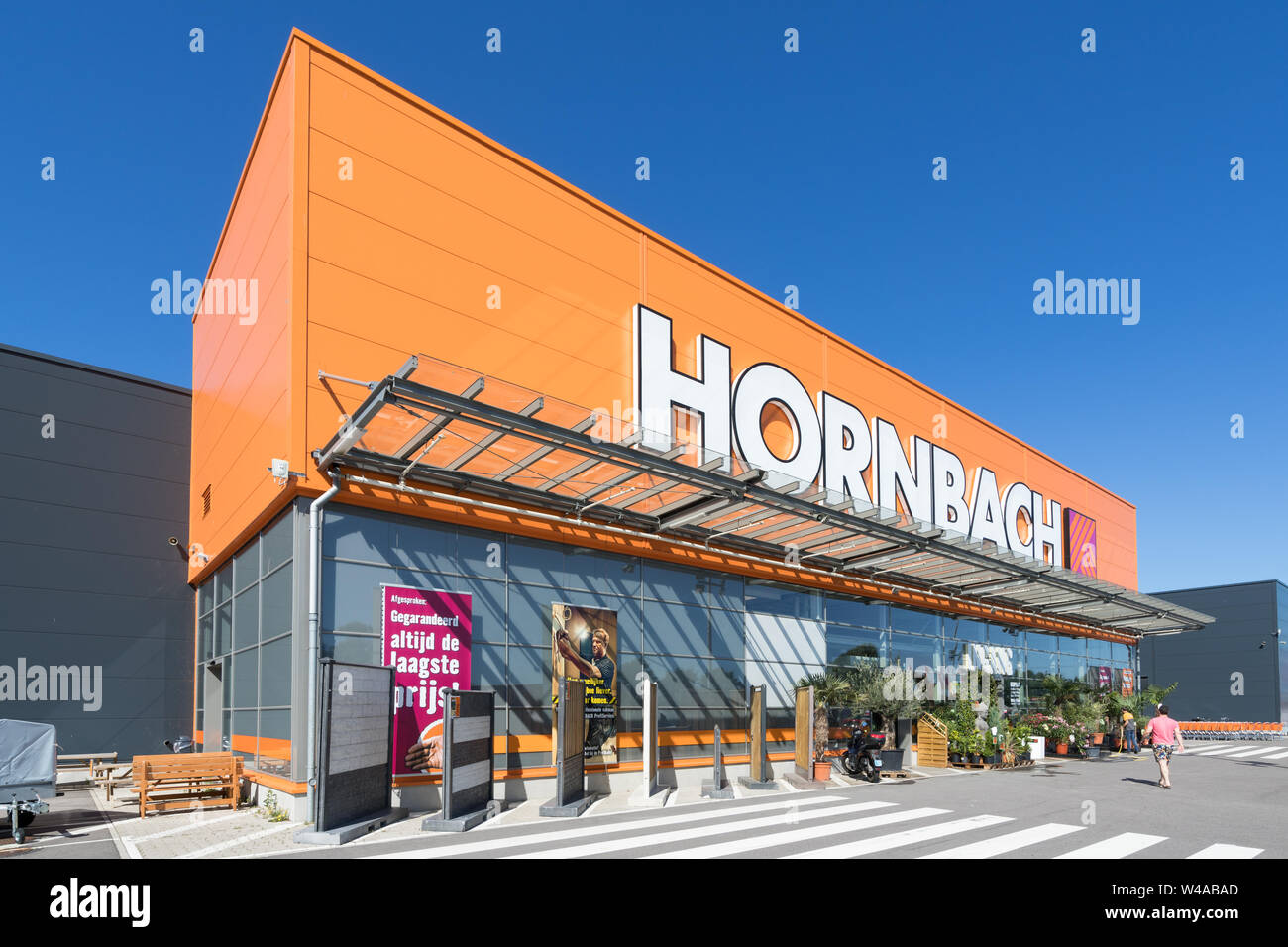 Hornbach ferretería en La Haya, Países Bajos. Hornbach es una cadena de  tiendas de bricolaje alemán ofrece mejoras del hogar y bricolaje mercancías  Fotografía de stock - Alamy