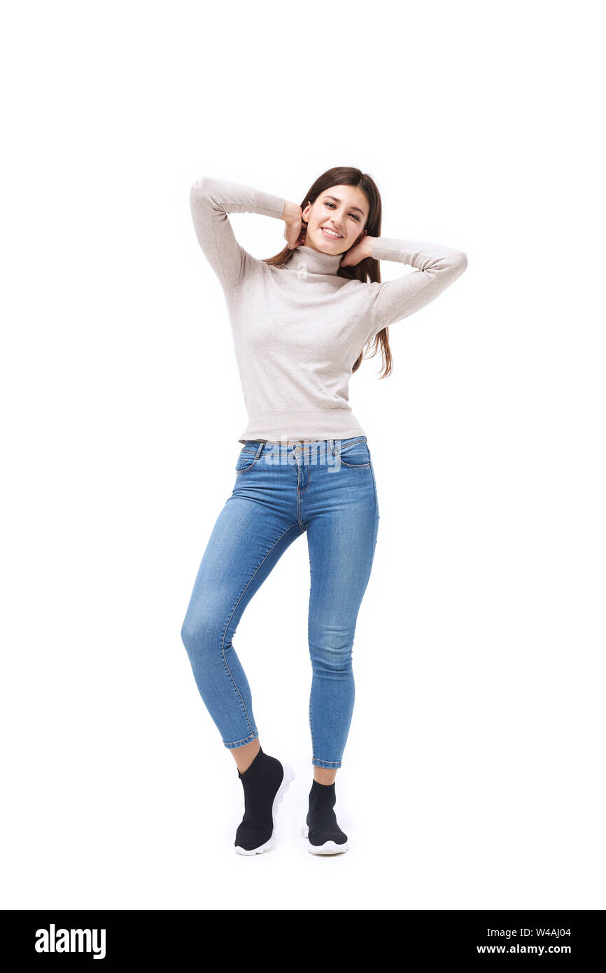 Retrato de estudio de una hermosa mujer caucásica, aislado sobre fondo blanco. Foto de stock