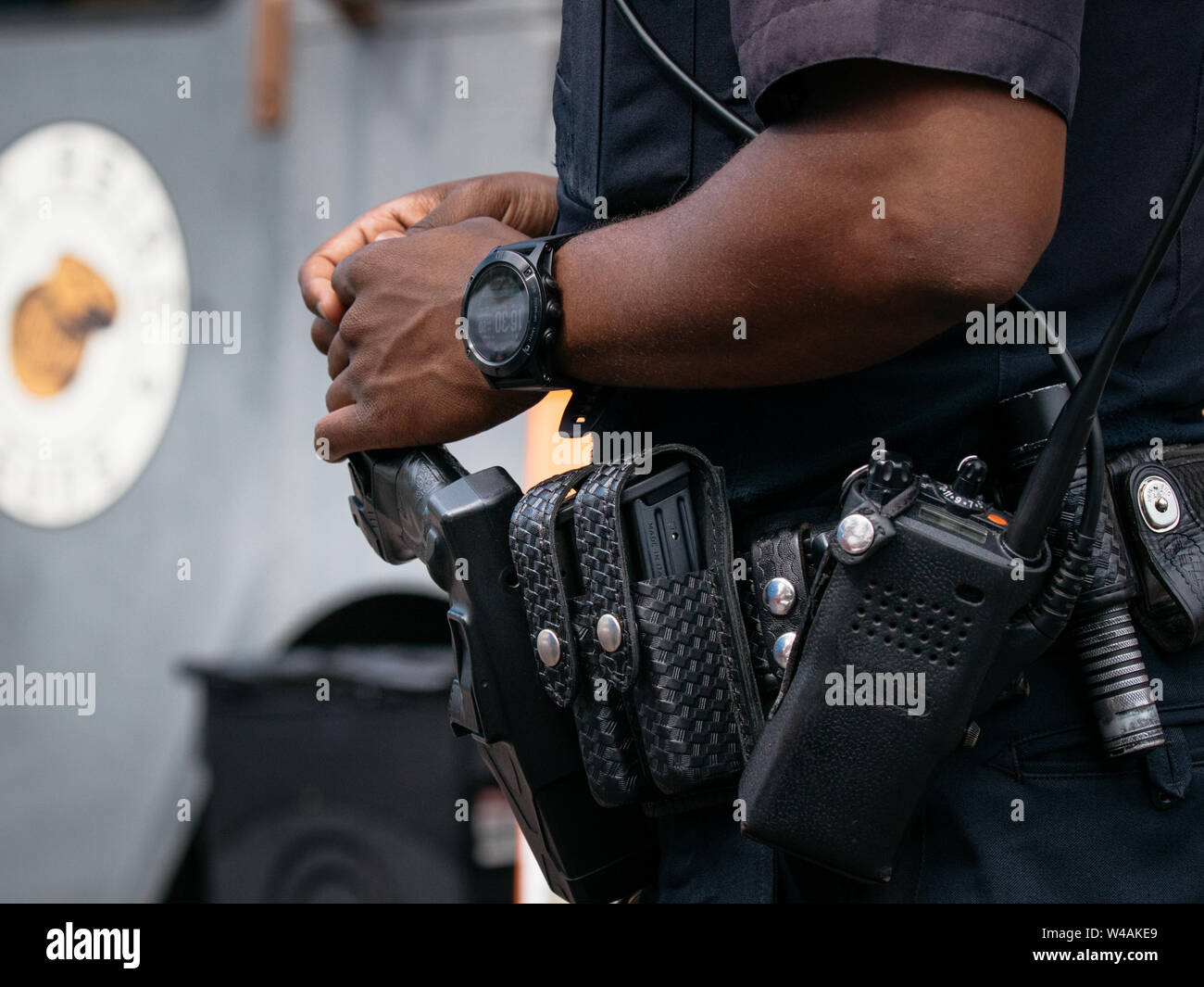 Cinturón de patrulla fotografías e imágenes de alta resolución - Alamy
