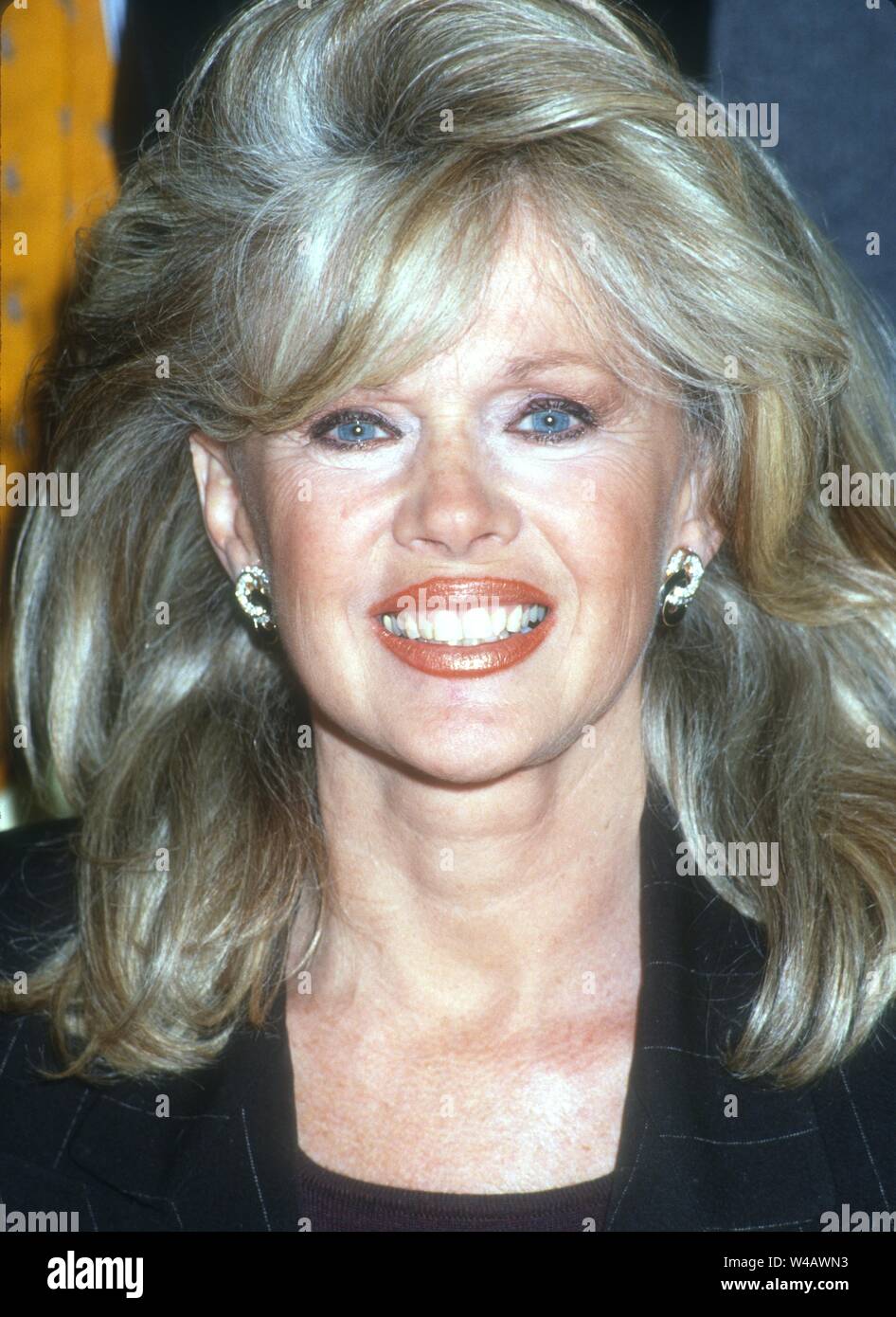 Connie stevens connie stevens connie fotografías e imágenes de alta