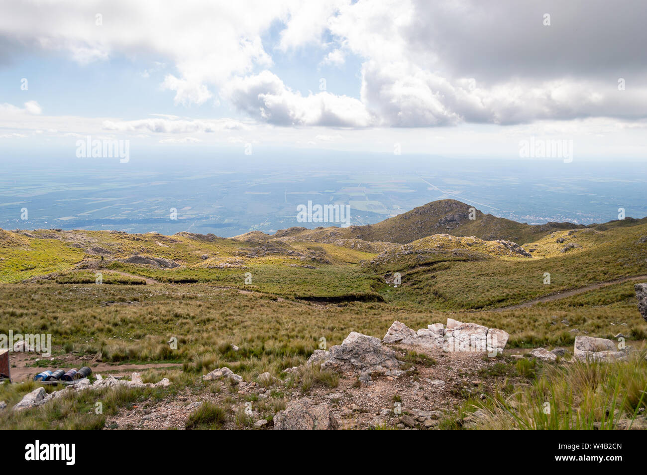 Vista desde la montaña en la provincia de San Luis Sierras de Córdoba y San Luis, Argentina Foto de stock
