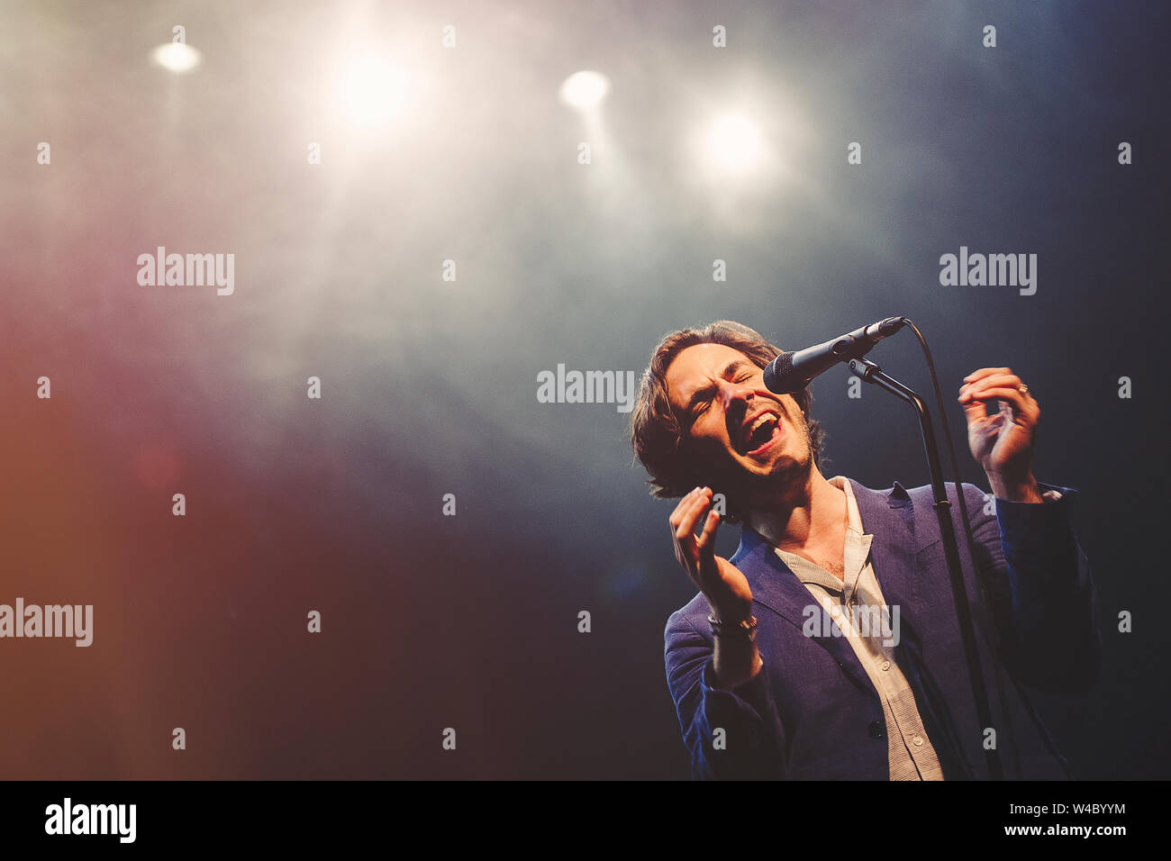 © Stefano D'Offizi - Jack Savoretti #live @ Atlantico - Roma - 2019 - www.relics-controsuoni.com Foto de stock