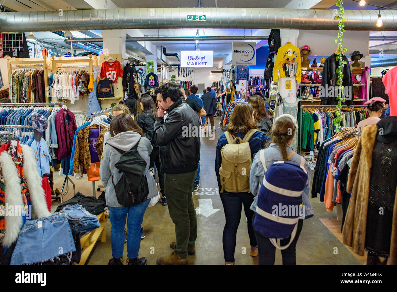 El mercado de los domingos de Brick Lane en Londres, Reino Unido Foto de stock