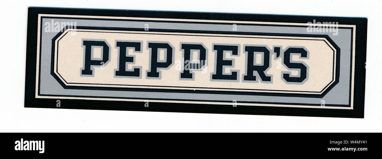 Vintage etiqueta o similar ephemera, en tonos de azul y crema, con el texto "Pepper's', de 1955. () Foto de stock