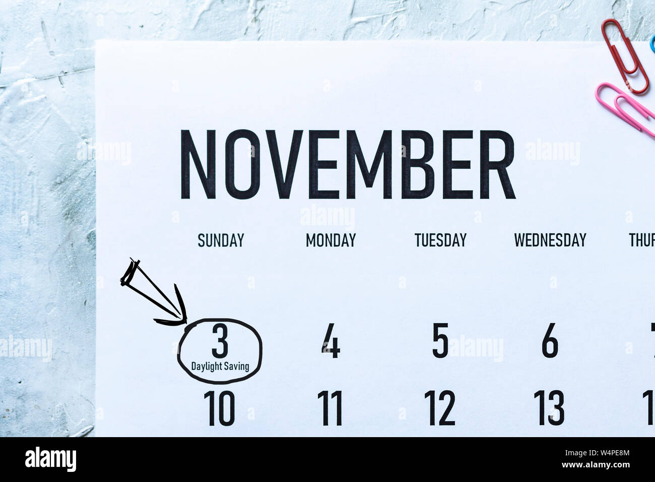 Daylight saving time, DST - Noviembre 11 marcado en el calendario Foto de stock