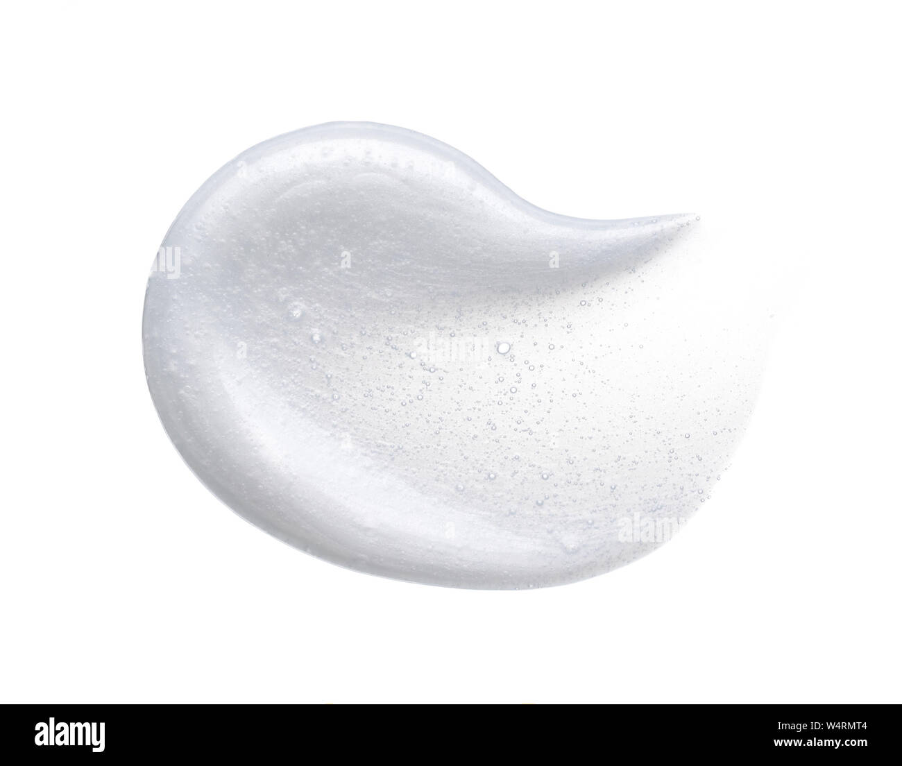 Manchas de color blanco nacarado y Textura de crema para la cara o pintura  acrílica aislado sobre fondo blanco Fotografía de stock - Alamy