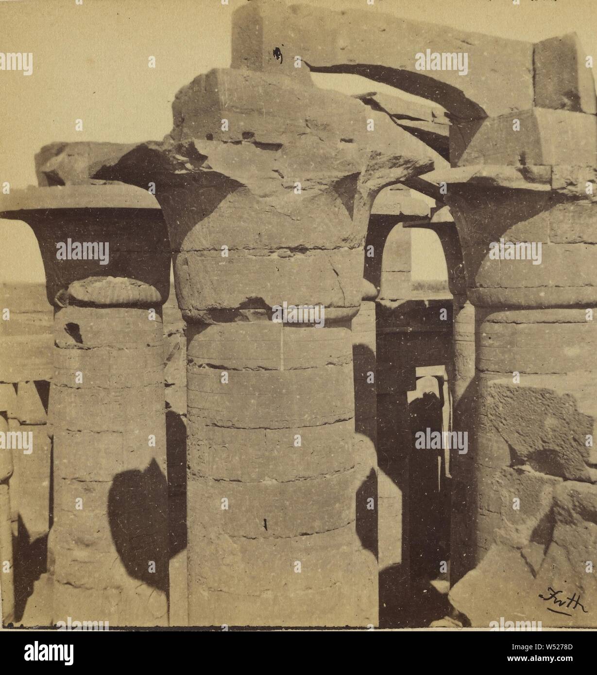 El Templo de Karnac. Tebas, Francis Frith (inglés, 1822 - 1898), 1859-1860, albúmina imprimir plata Foto de stock