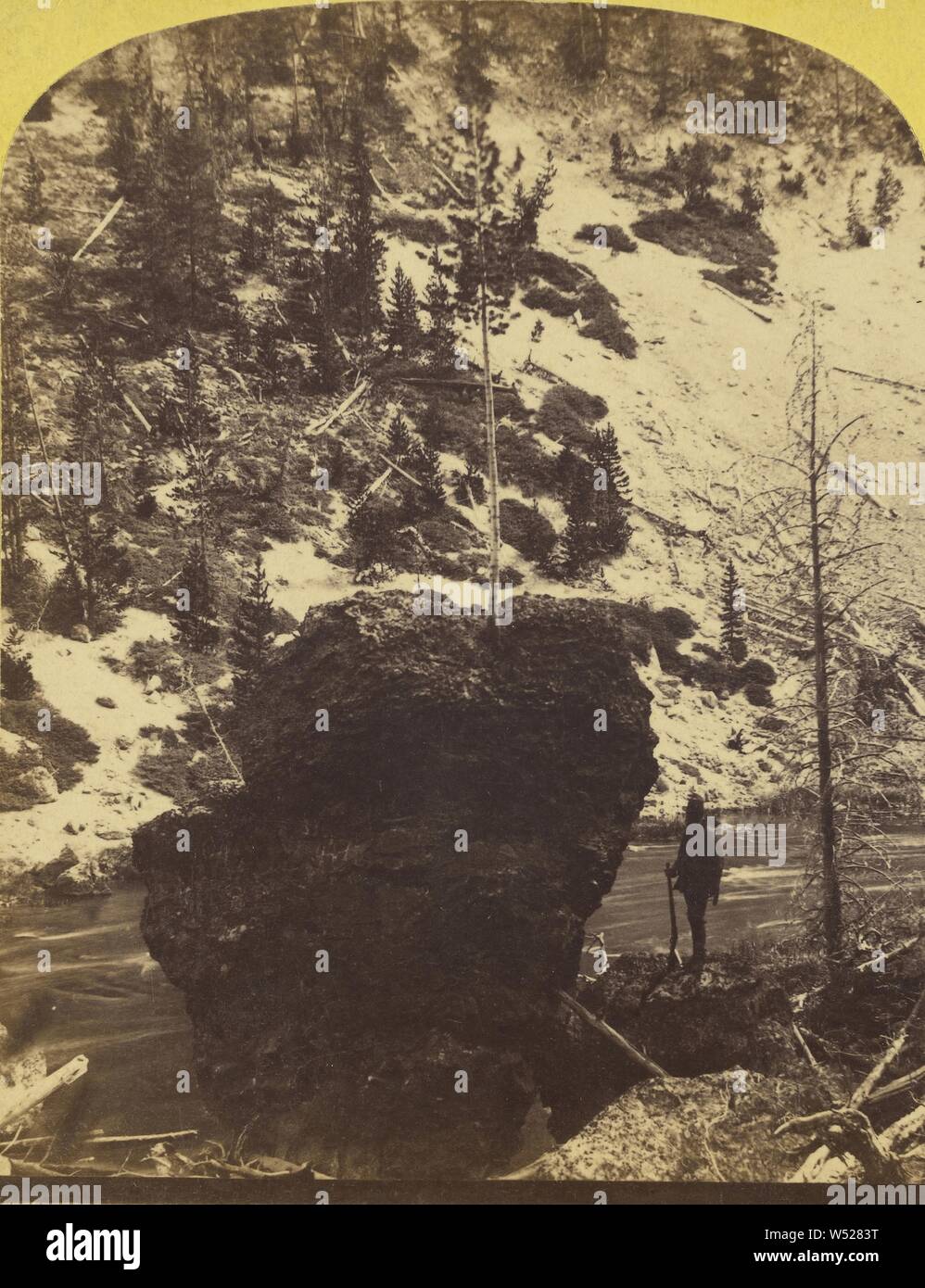 Gibbon Canyon - Lone Tree Rock. El Parque Nacional de Yellowstone, Frank Jay Haynes (American, 1853 - 1921), 1885-1888, albúmina imprimir plata Foto de stock