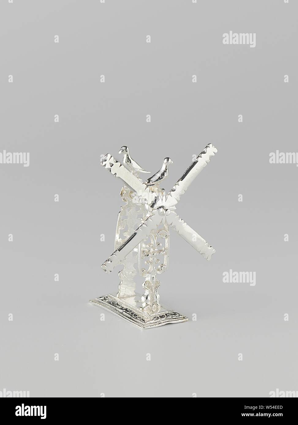 Tres Molinos De Viento Para Sacar Agua Molino De Viento Para Sacar