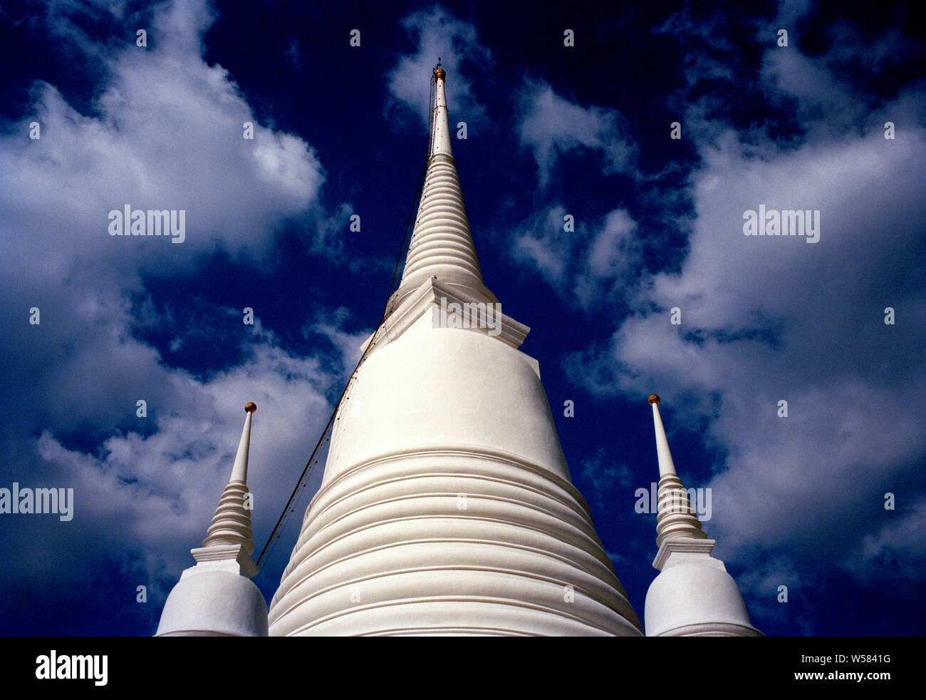 Wat Prayoon en Bangkok en Tailandia en el sudeste de Asia, Extremo Oriente Foto de stock