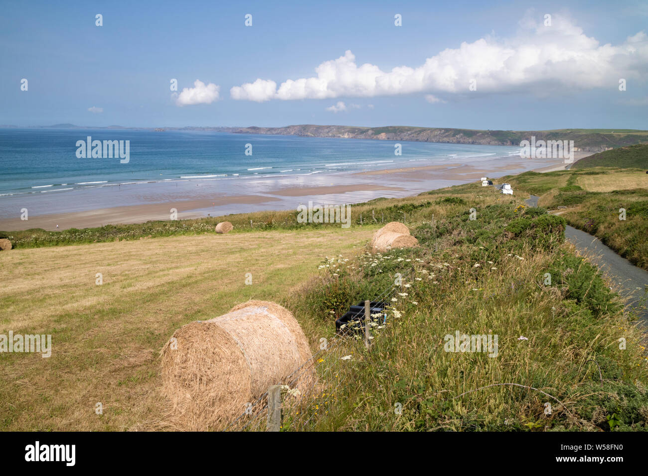 Playa de Newgale, Pembrokeshire (Gales, Reino Unido Foto de stock