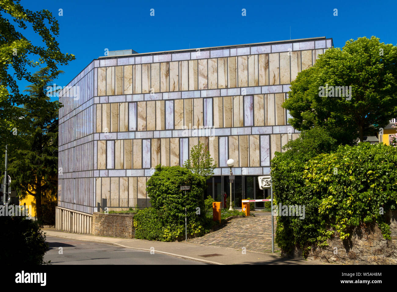 Folkwang Biblioteca en la Universidad Folkwang en el distrito werden, Essen, Ruhrgebiet, Alemania. Folkwang Bibliothek der Folkwang Universitaet im S Foto de stock