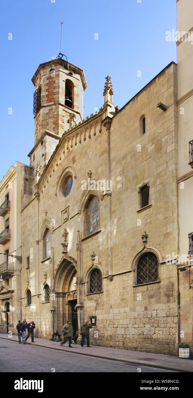 Barcelona, España. Iglesia de San Jaume / Esglesia de Sant Jaume en la  calle Ferran Fotografía de stock - Alamy