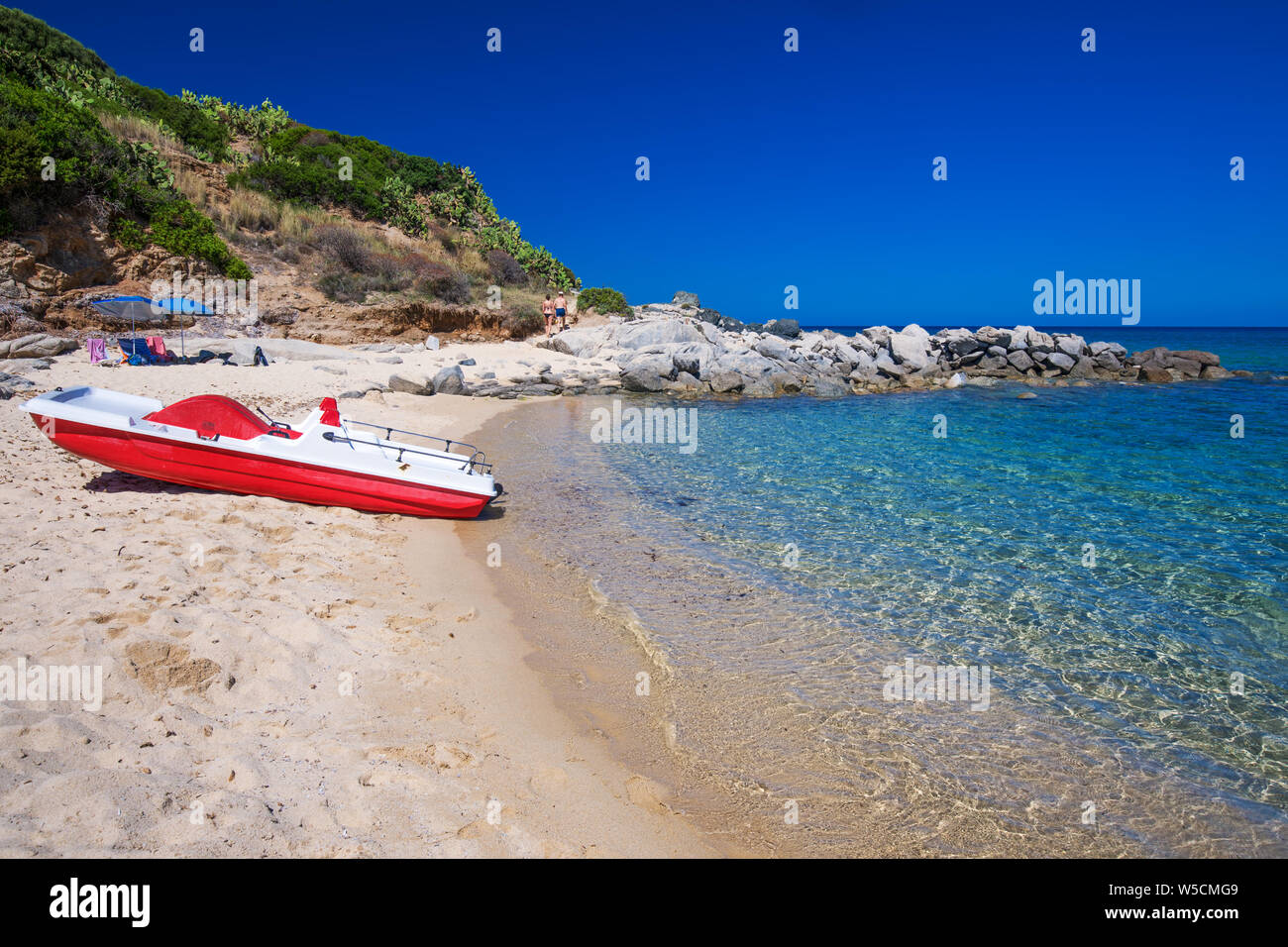 Cala Sinzias playa cerca de Costa Rei en Cerdeña, la isla de Cerdeña, Italia, Europa. Foto de stock