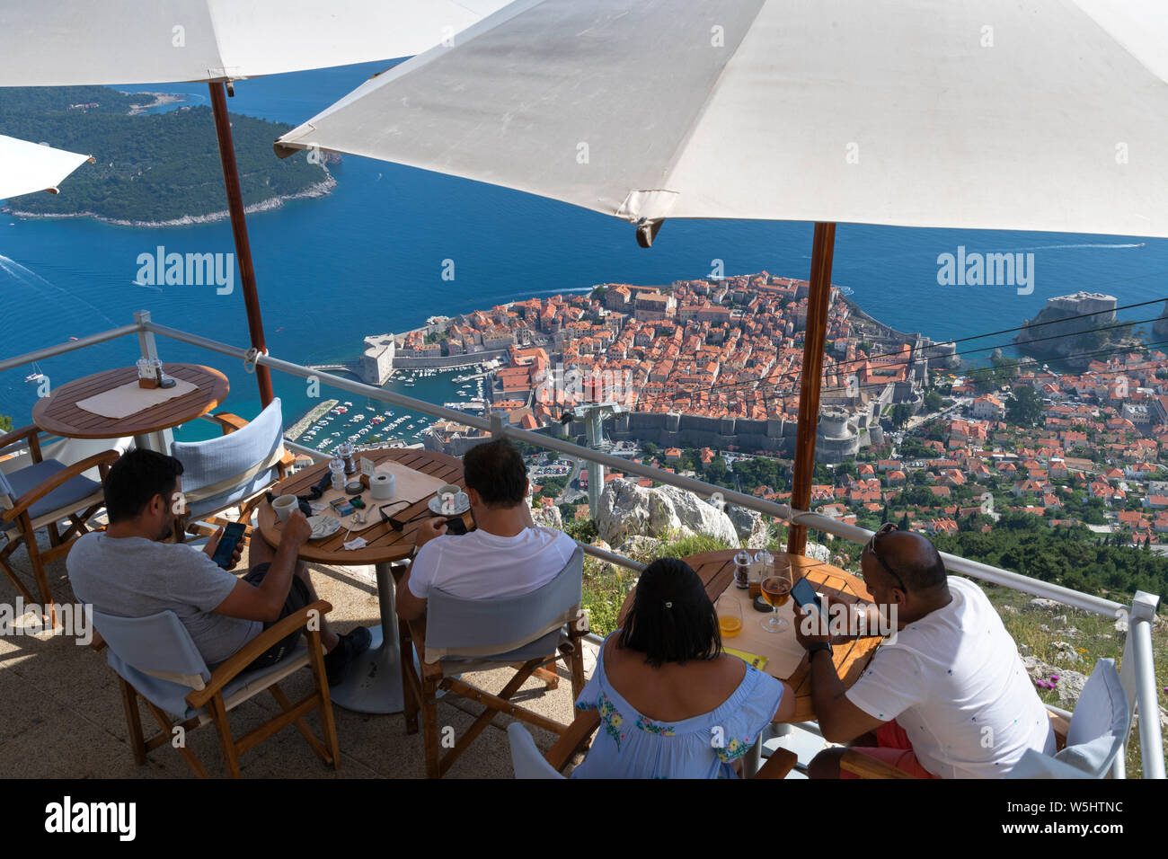 Panorama Restaurante Monte Srd, Dubrovnik, Croacia Foto de stock