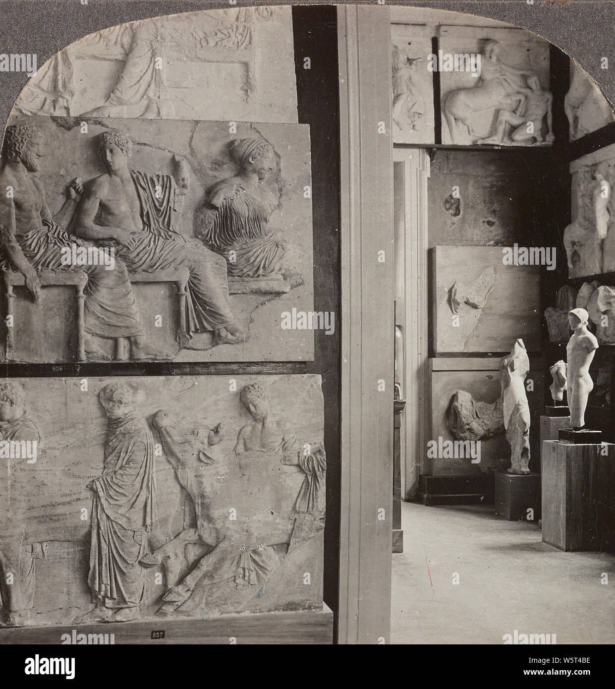 Paneles de Parthnon friso, Museo de la Acrópolis de Atenas, Grecia. 1926. Foto de stock