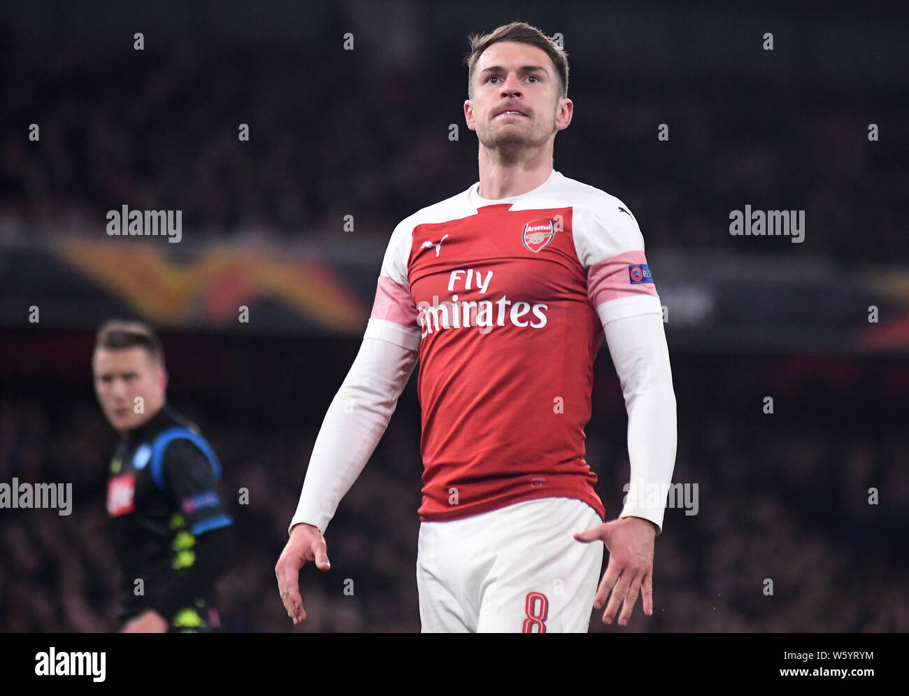 Londres, Inglaterra - 11 de abril de 2019: Aaron Ramsey de Arsenal  fotografiado durante la primera etapa de la UEFA Europa League 2018/19  cuartos de final juego entre el Arsenal FC (Inglaterra)
