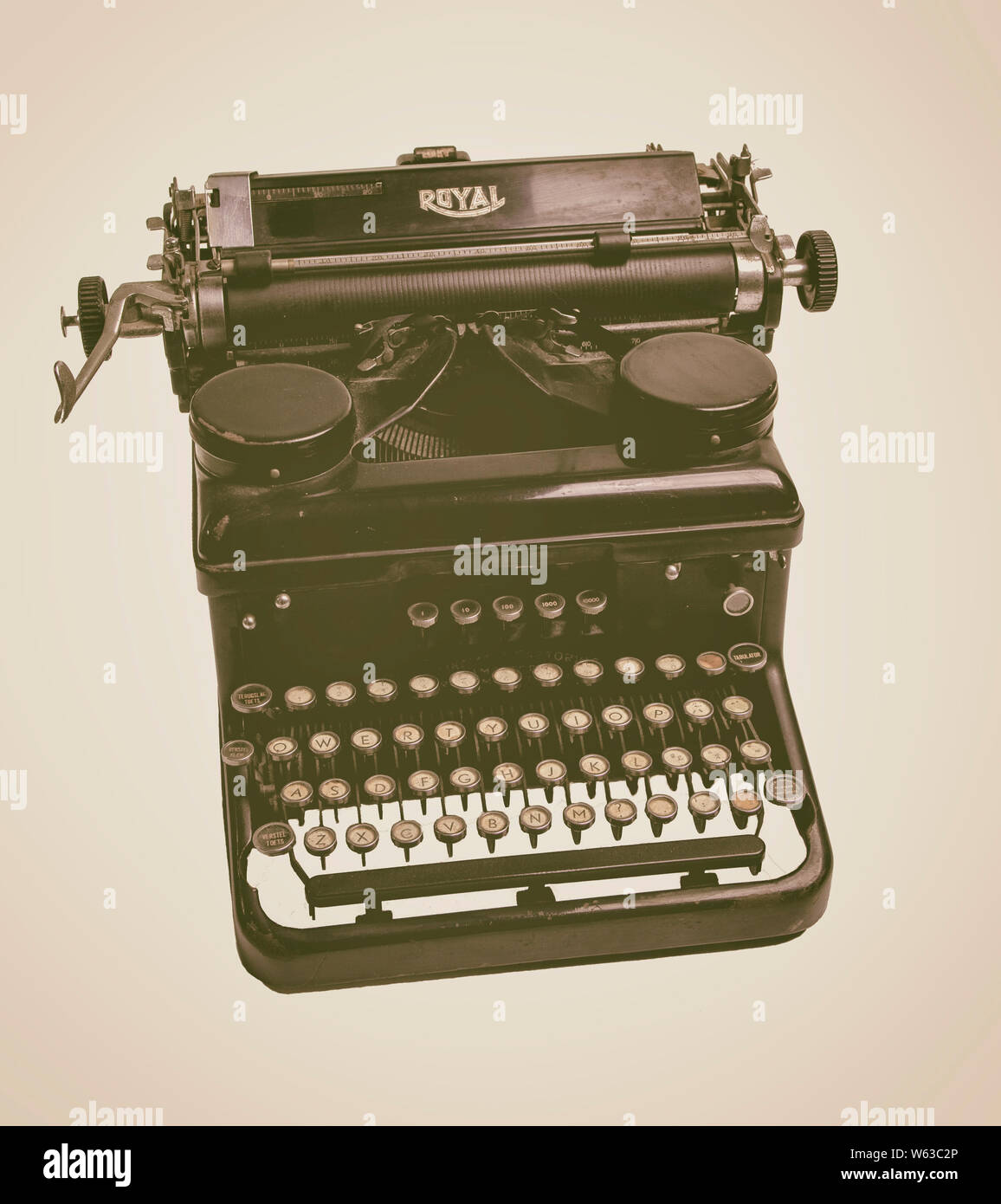 Máquinas de escribir antiguas de los años 1940 Fotografía de stock - Alamy