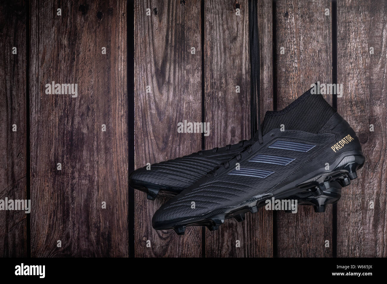 entrenador Mejorar docena Adidas predator fotografías e imágenes de alta resolución - Alamy