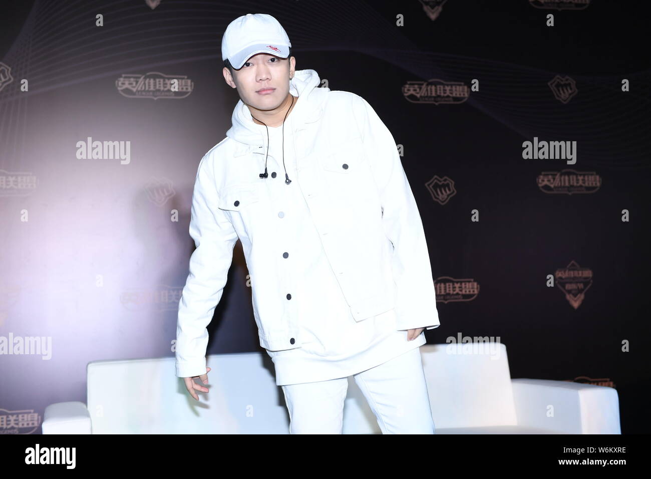 Archivo-rapero chino Wang Hao, mejor conocido como PG, posa durante un  evento de la Liga de leyendas music festival en Beijing, China, 3 de  noviembre 2 Fotografía de stock - Alamy