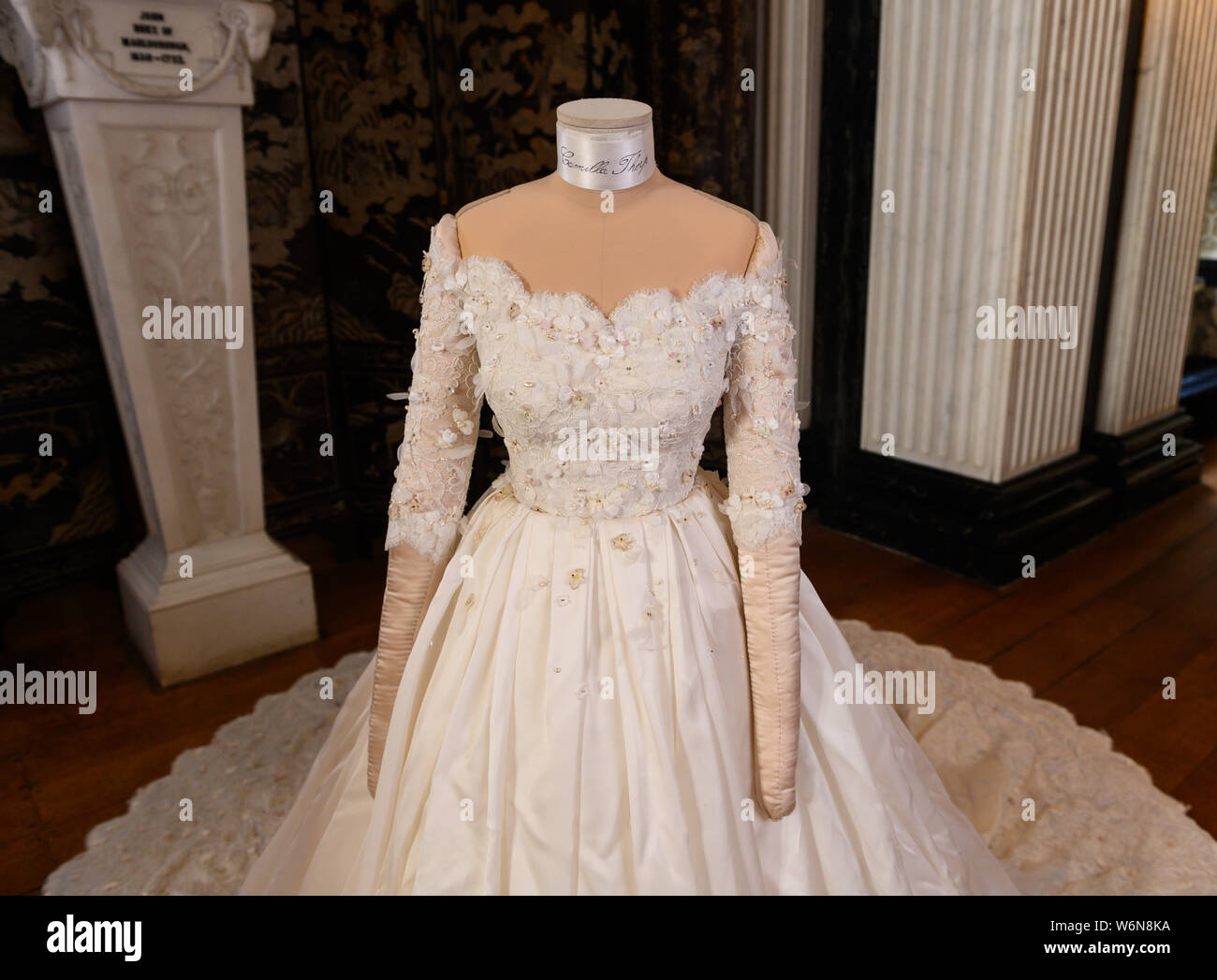 Oxford, Reino Unido. El 2 de agosto. 2019. La vestimenta de Lady Blandford ,el primer Dolce & Gabbana novia para una novia DEL REINO UNIDO EN EL REINO UNIDO.,va en
