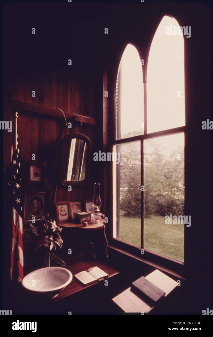 INTERIOR DE LA IGLESIA DE Bronson, una parroquia episcopal construido