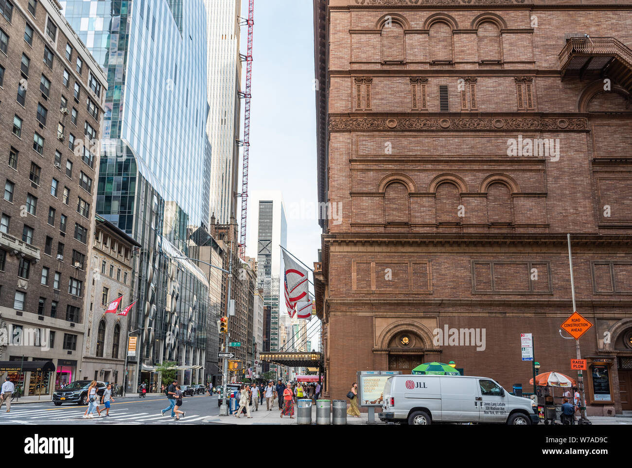 El Carnegie Hall, 7th Ave - W 57th Street, Manhattan, Ciudad de Nueva York, EE.UU. Foto de stock