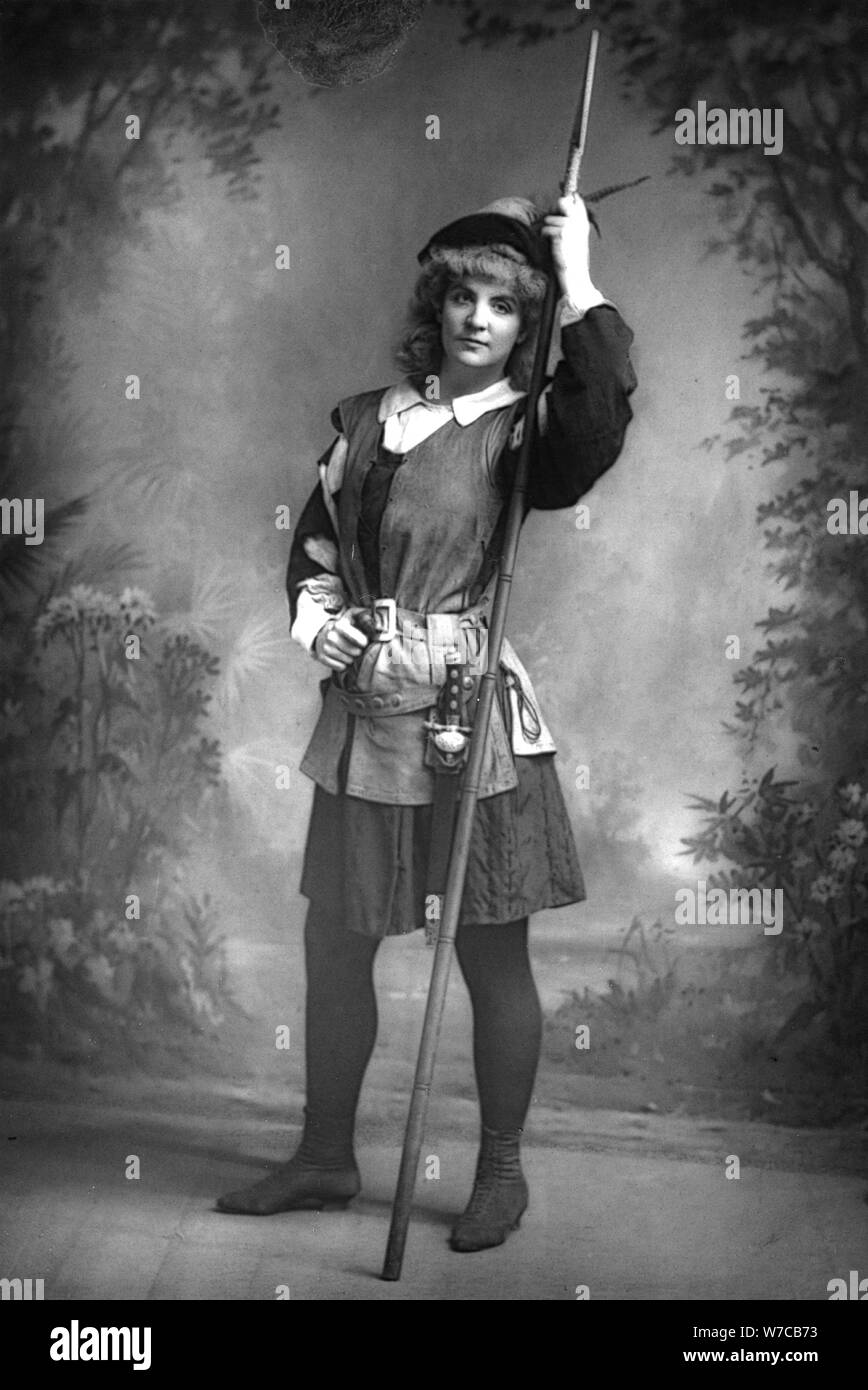 Ada Rehan, actriz estadounidense de origen irlandés, c1890. Artista: W&D Downey Foto de stock