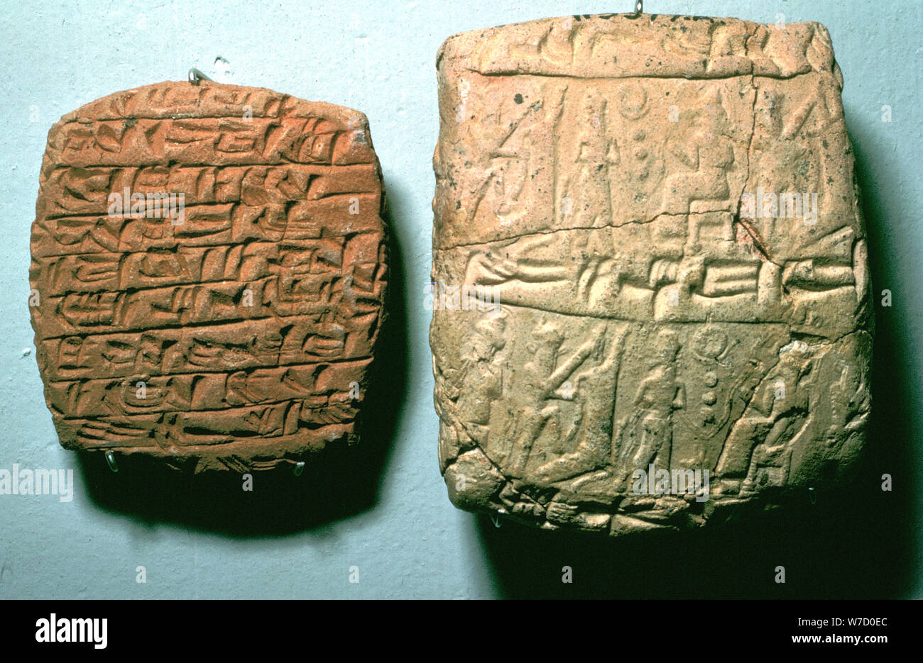 Clay Tablet hitita y envolvente, Kul-Tepe, c1900 de BC. Artista: Desconocido Foto de stock