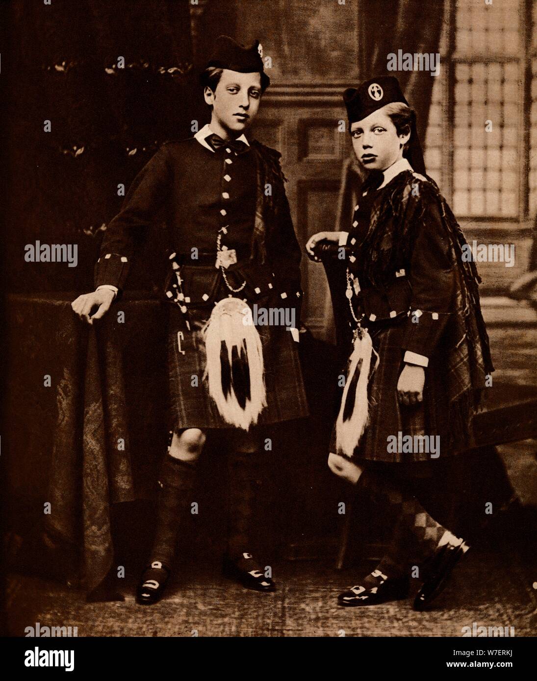 El Duque de Clarence y King George, 1875 (1935). Artista: Desconocido. Foto de stock