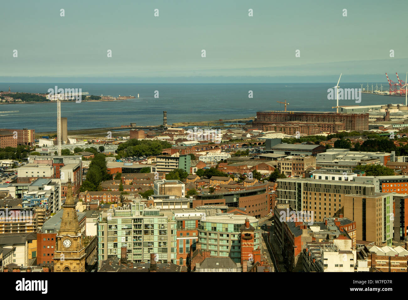 Liverpool del norte del Radio City Tower, hacia el sitio del nuevo estadio del Everton Foto de stock
