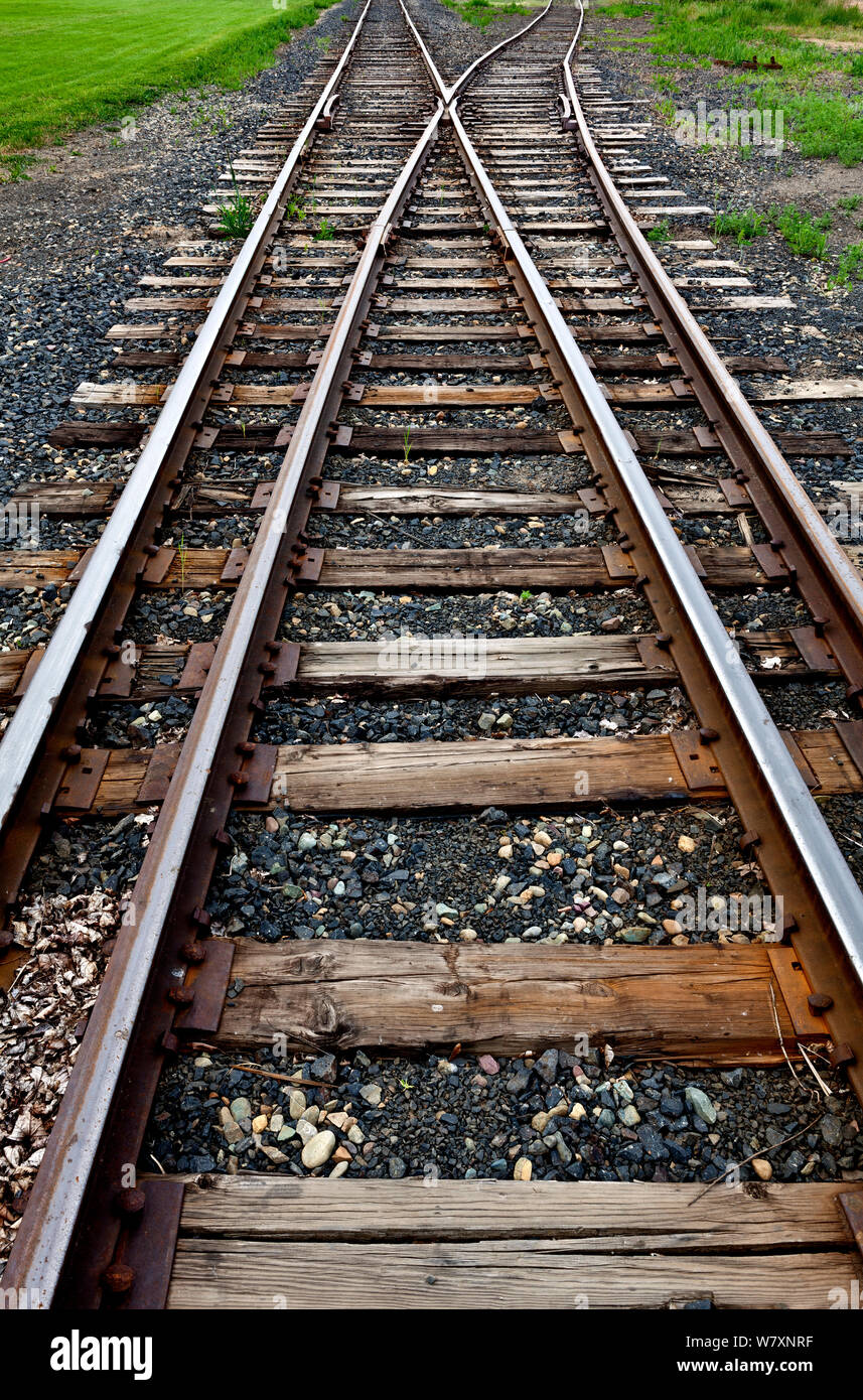 Las vías de ferrocarril, Oakesdale, Whitman County, Washington, Estados Unidos, junio de 2014. Foto de stock