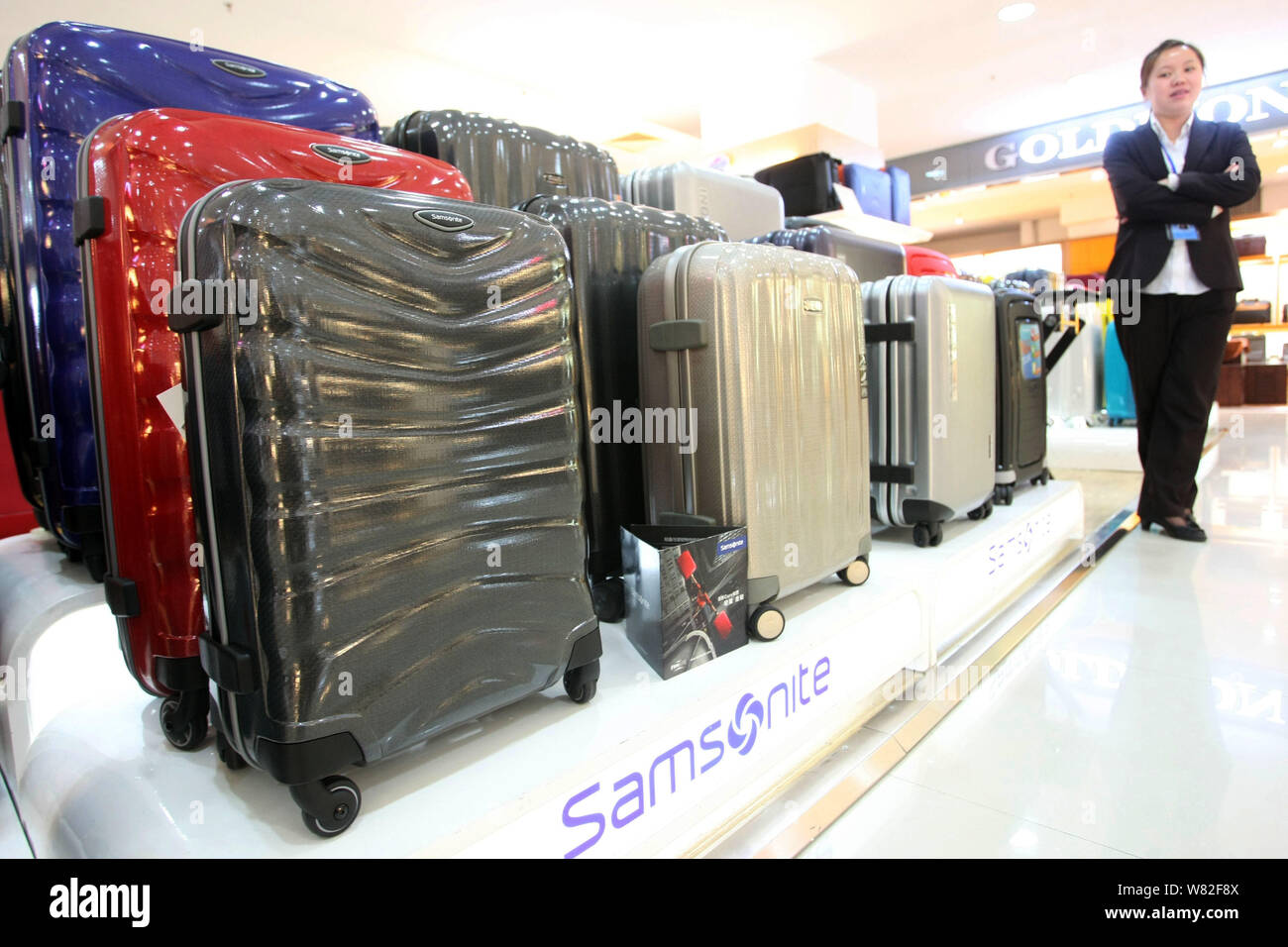 Tienda Samsonite Fotos e Imágenes de stock - Página 2 - Alamy