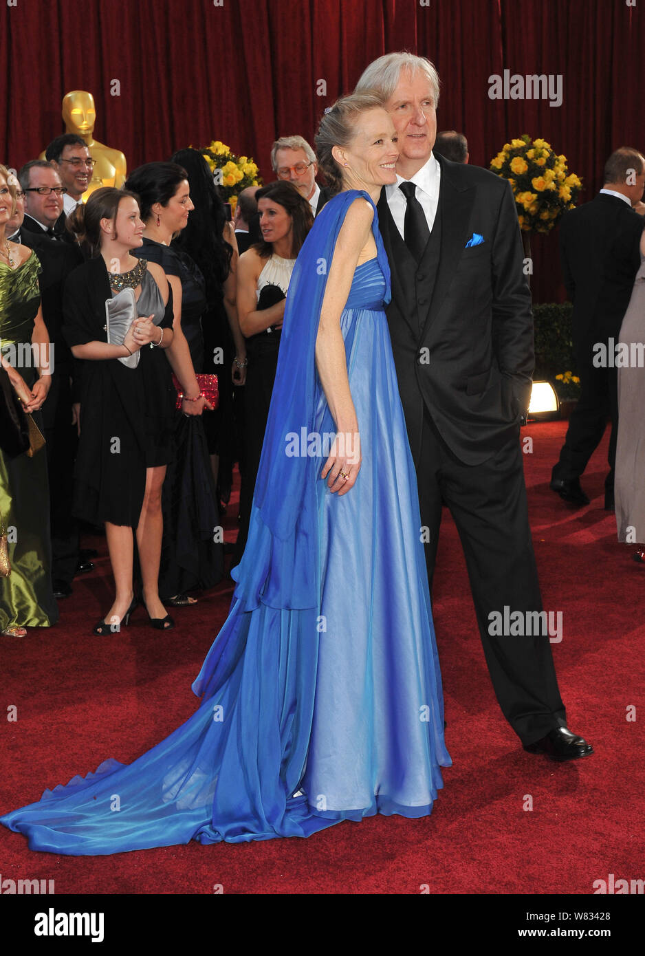 LOS ANGELES, CA. Marzo 07, 2010: James Cameron & Suzy Amis en la 82ª edición anual de los Premios de la academia en el Kodak Theatre de Hollywood. © 2010 Paul Smith / Featureflash Foto de stock