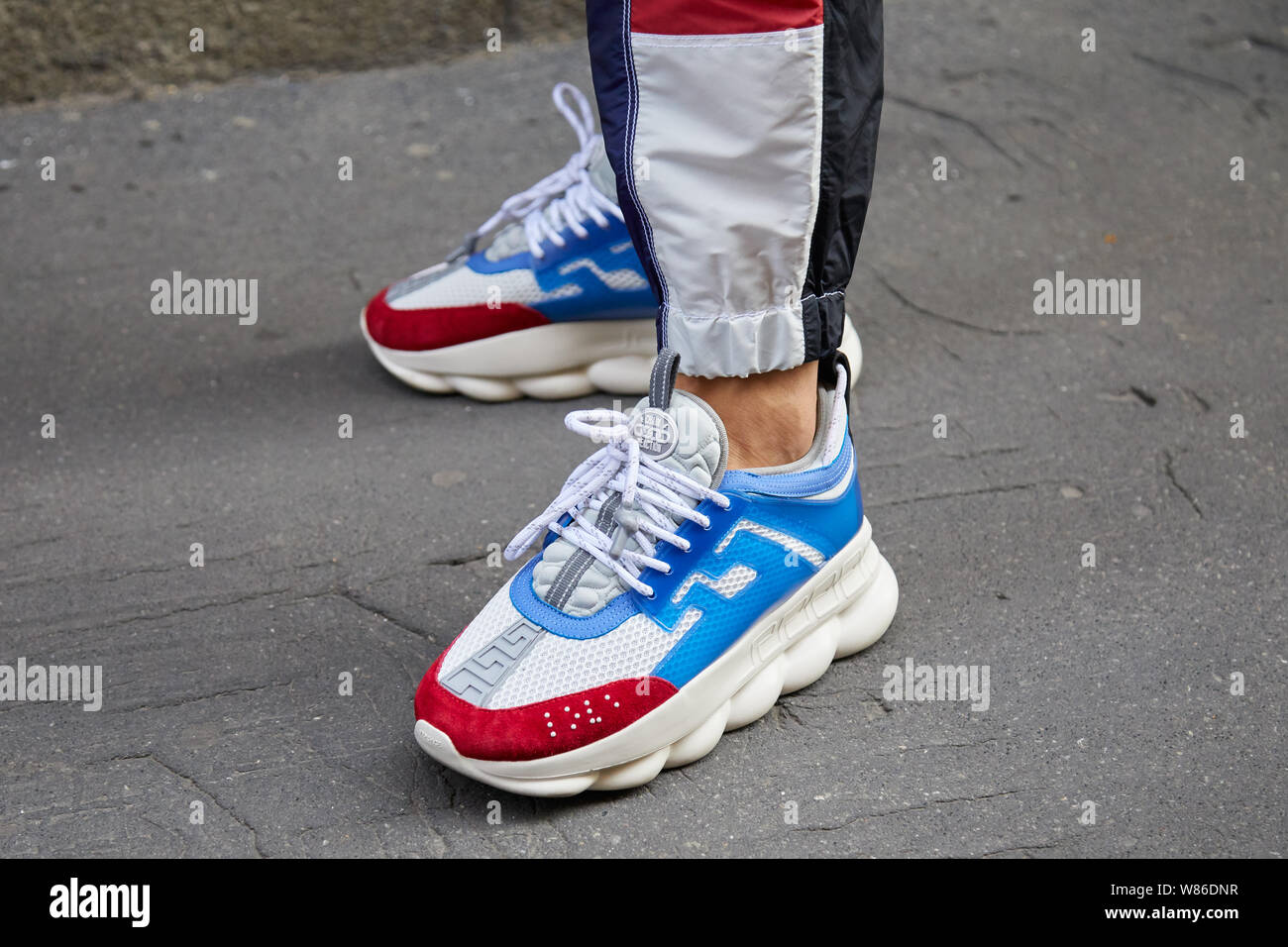 Versace Sneakers Fotos e Imágenes de stock - Alamy