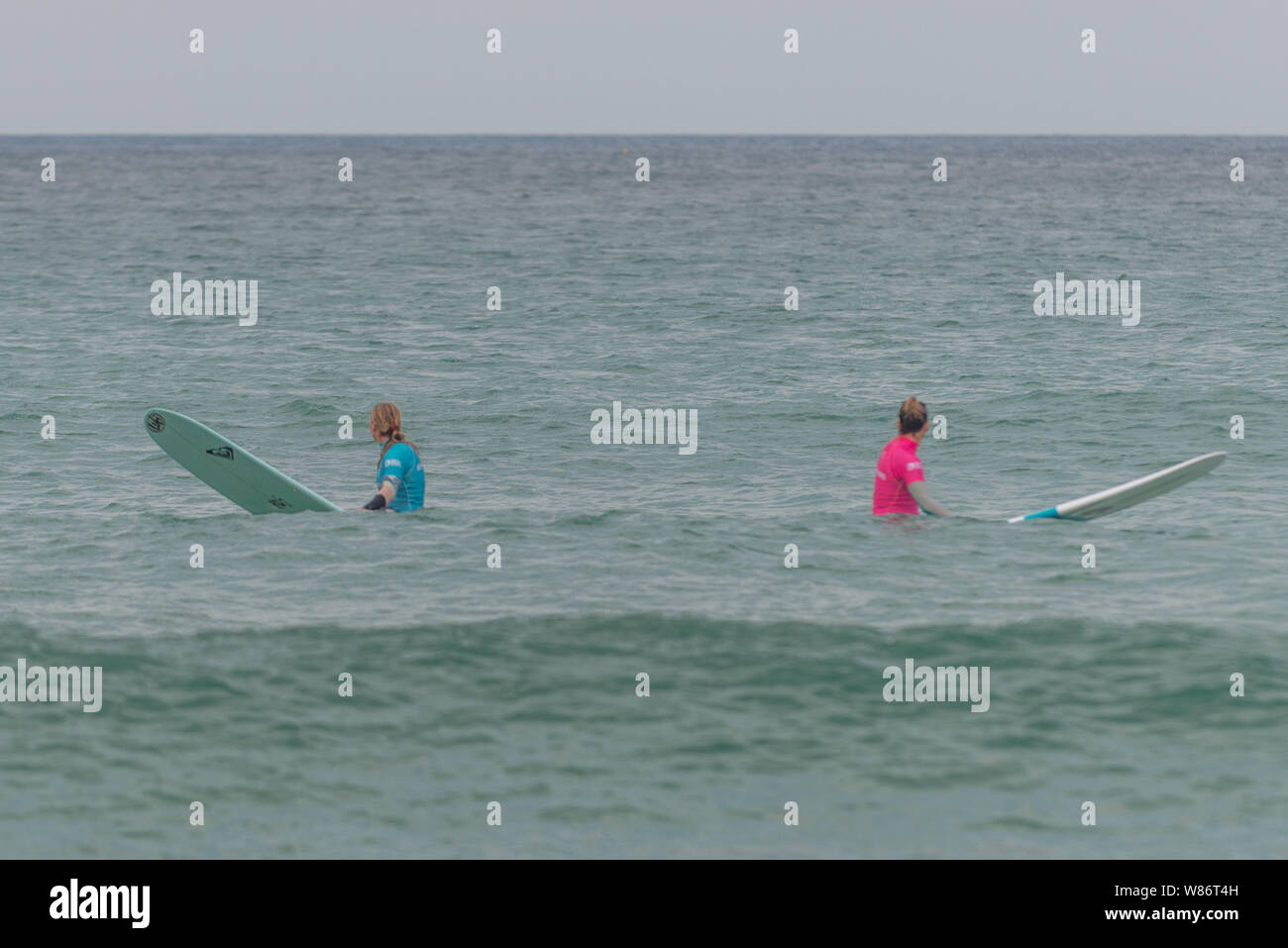 Competencia de surfing en Boardmasters 2019 Foto de stock