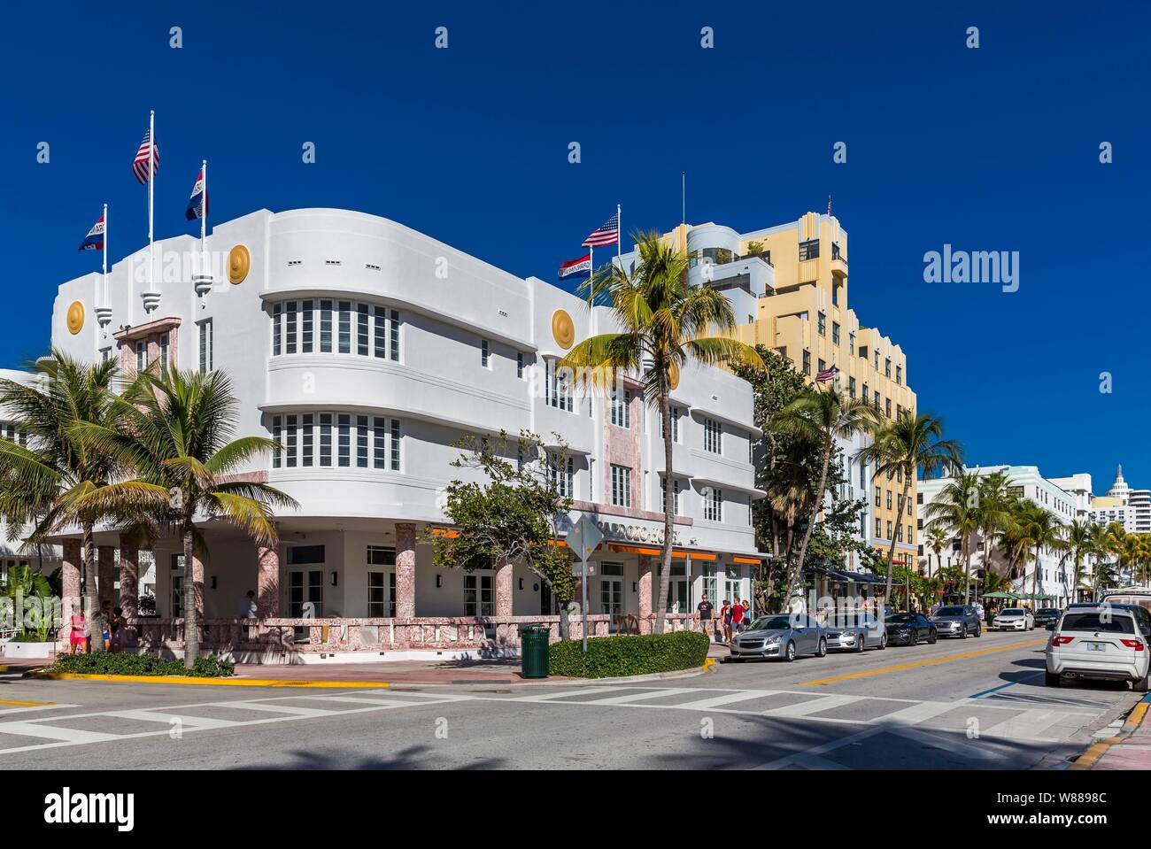 Restaurantes y Hoteles, Apartamentos de vacaciones y apartamentos de lujo, Ocean Drive, el Distrito Art Deco de South Beach, Miami Beach, el condado de Miami-Dade Foto de stock